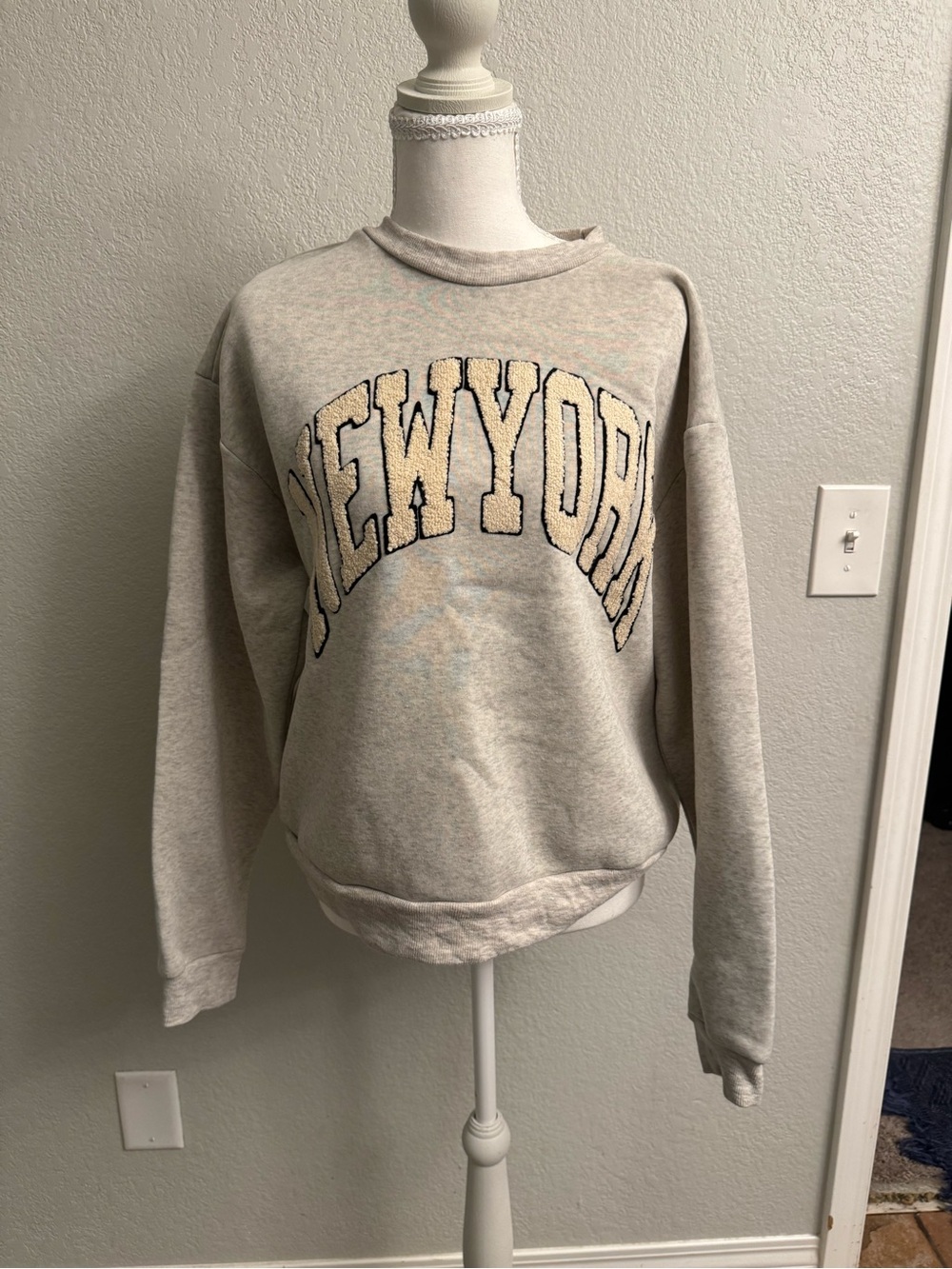 Easy Clothes New York Boucle Patch Oversized Crewneck Sweatshirt TU one size
